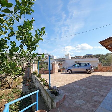 Guesthouse Blue Sky Ksamil Exterior foto