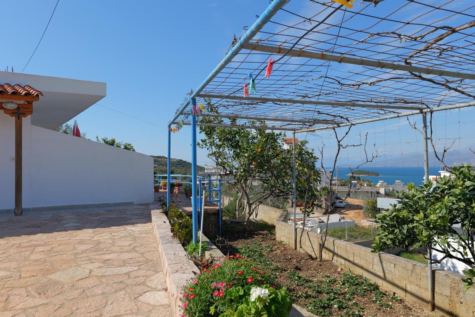 Guesthouse Blue Sky Ksamil Exterior foto